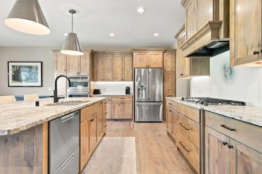 25 Phoebe Lane, North Oaks, MN 55127