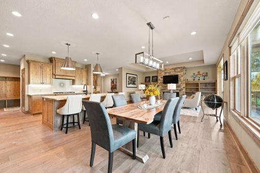 25 Phoebe Lane, North Oaks, MN 55127
