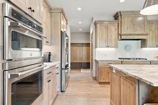 25 Phoebe Lane, North Oaks, MN 55127