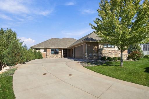 25 Phoebe Lane, North Oaks, MN 55127