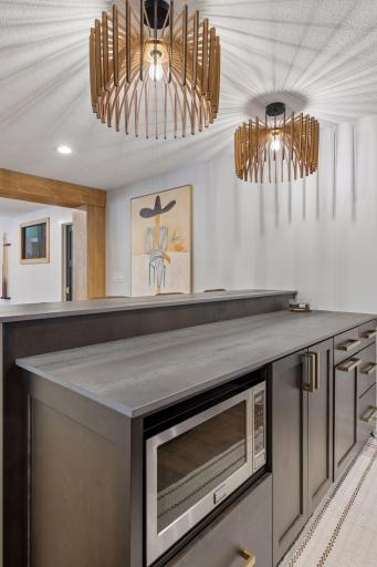 8365 Kelzer Pond Drive, Victoria, MN 55386