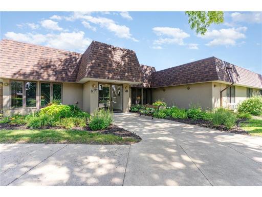1000 Cannon Valley Drive E, 123, Northfield, MN 55057