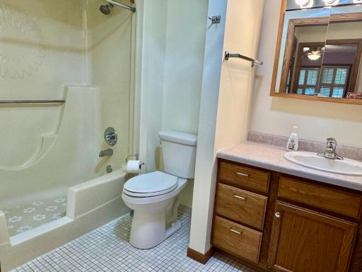 1000 Cannon Valley Drive E, 123, Northfield, MN 55057