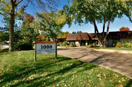 1000 Cannon Valley Drive E, 123, Northfield, MN 55057