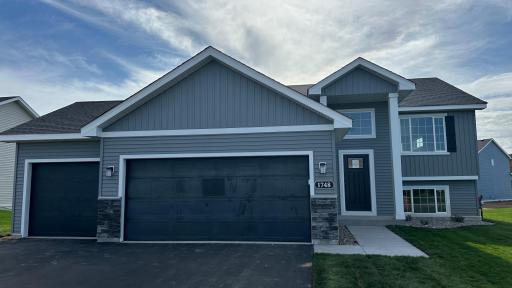 Photo for 1748 Squirrel Way, New Richmond, WI 54017 - listing #7156992 1748 Squirrel Way, New Richmond, WI 54017
