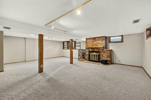 1809 26th Street NW, Rochester, MN 55901