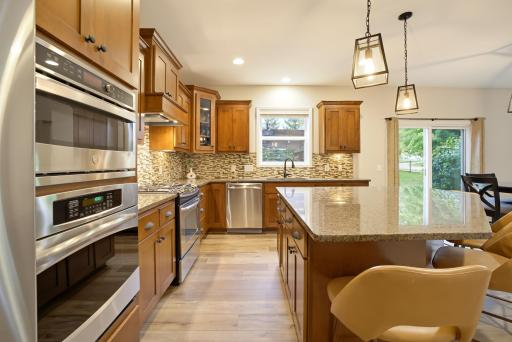 3471 Ridgestone Circle, Woodbury, MN 55129