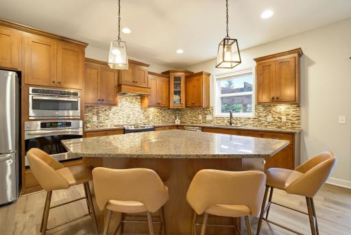 3471 Ridgestone Circle, Woodbury, MN 55129