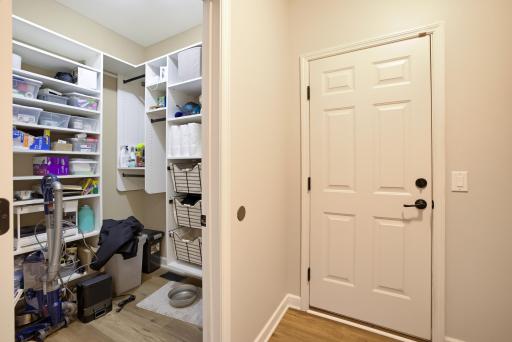 3471 Ridgestone Circle, Woodbury, MN 55129