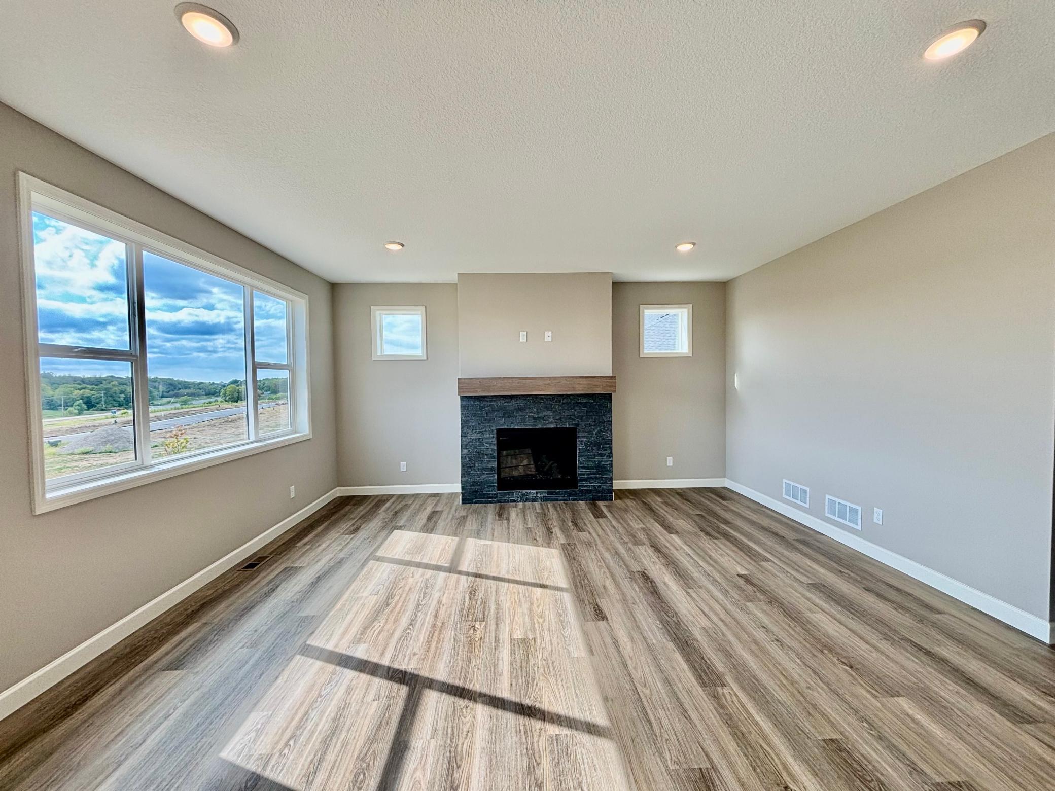 Living Room - The Summit at 941 Kepler Ave NE in Oakview Ridge!