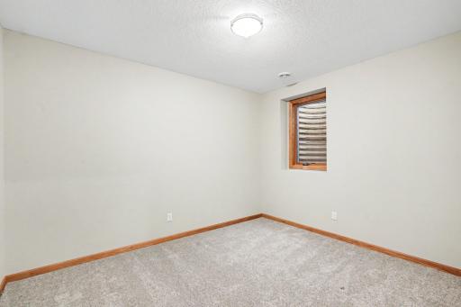 11040 Dahlia Street NW, Coon Rapids, MN 55433