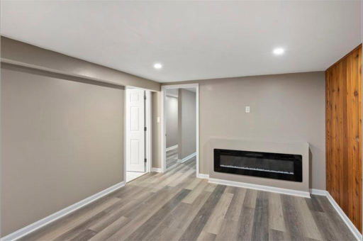 8033 Georgia Avenue N, Brooklyn Park, MN 55445