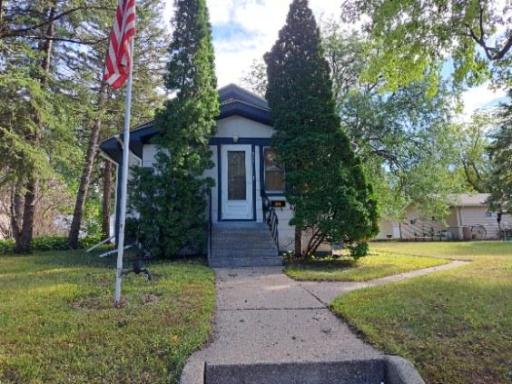 622 S 9th Street, Montevideo, MN 56265