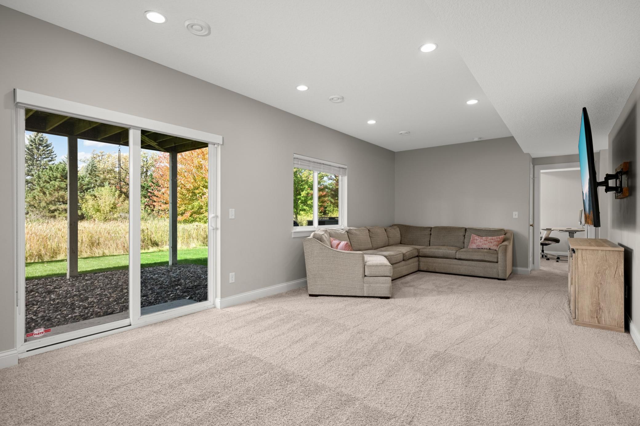 Photo 32