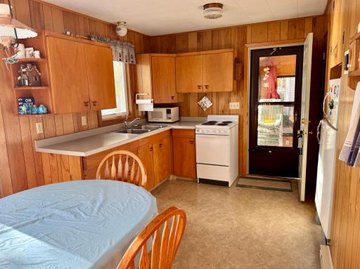 43833 Inlet Beach Road, Pelican Rapids, MN 56572