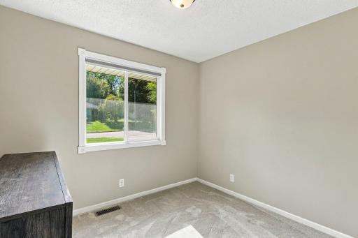2657 5th Street E, Maplewood, MN 55119