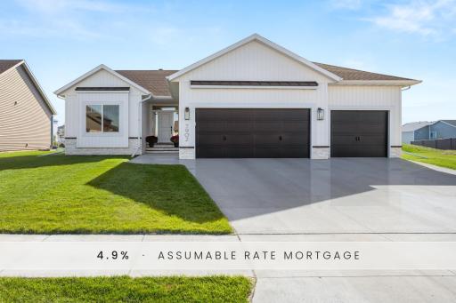 7902 Firefly Lane, Horace, ND 58047