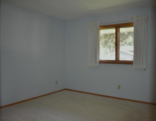 617 2nd Street NE, Osseo, MN 55369