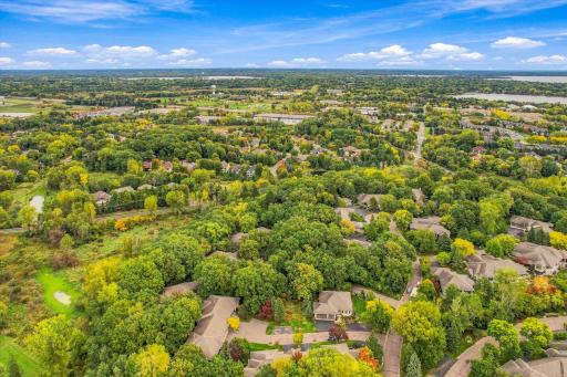 5 Summit, North Oaks, MN 55127