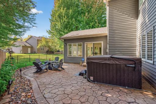 10007 Hidden Oaks Lane N, Champlin, MN 55316