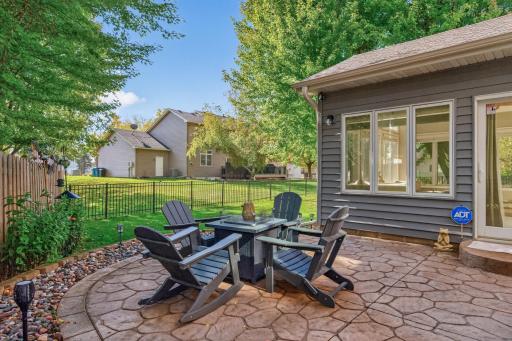10007 Hidden Oaks Lane N, Champlin, MN 55316