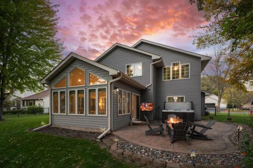 10007 Hidden Oaks Lane N, Champlin, MN 55316