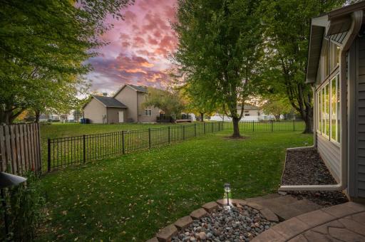 10007 Hidden Oaks Lane N, Champlin, MN 55316