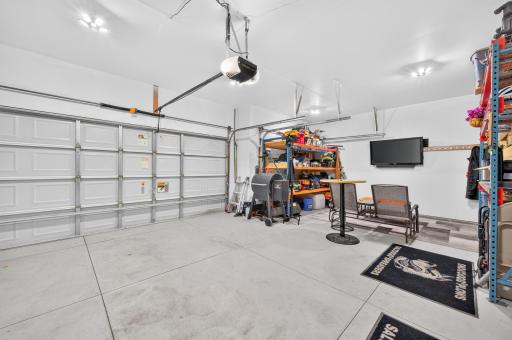 10007 Hidden Oaks Lane N, Champlin, MN 55316