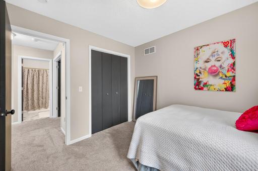 10007 Hidden Oaks Lane N, Champlin, MN 55316