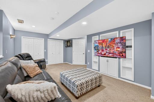 10007 Hidden Oaks Lane N, Champlin, MN 55316