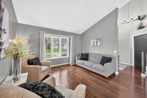 10007 Hidden Oaks Lane N, Champlin, MN 55316