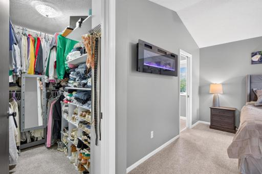 10007 Hidden Oaks Lane N, Champlin, MN 55316