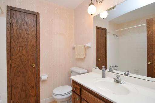 824 Benton Street, Anoka, MN 55303