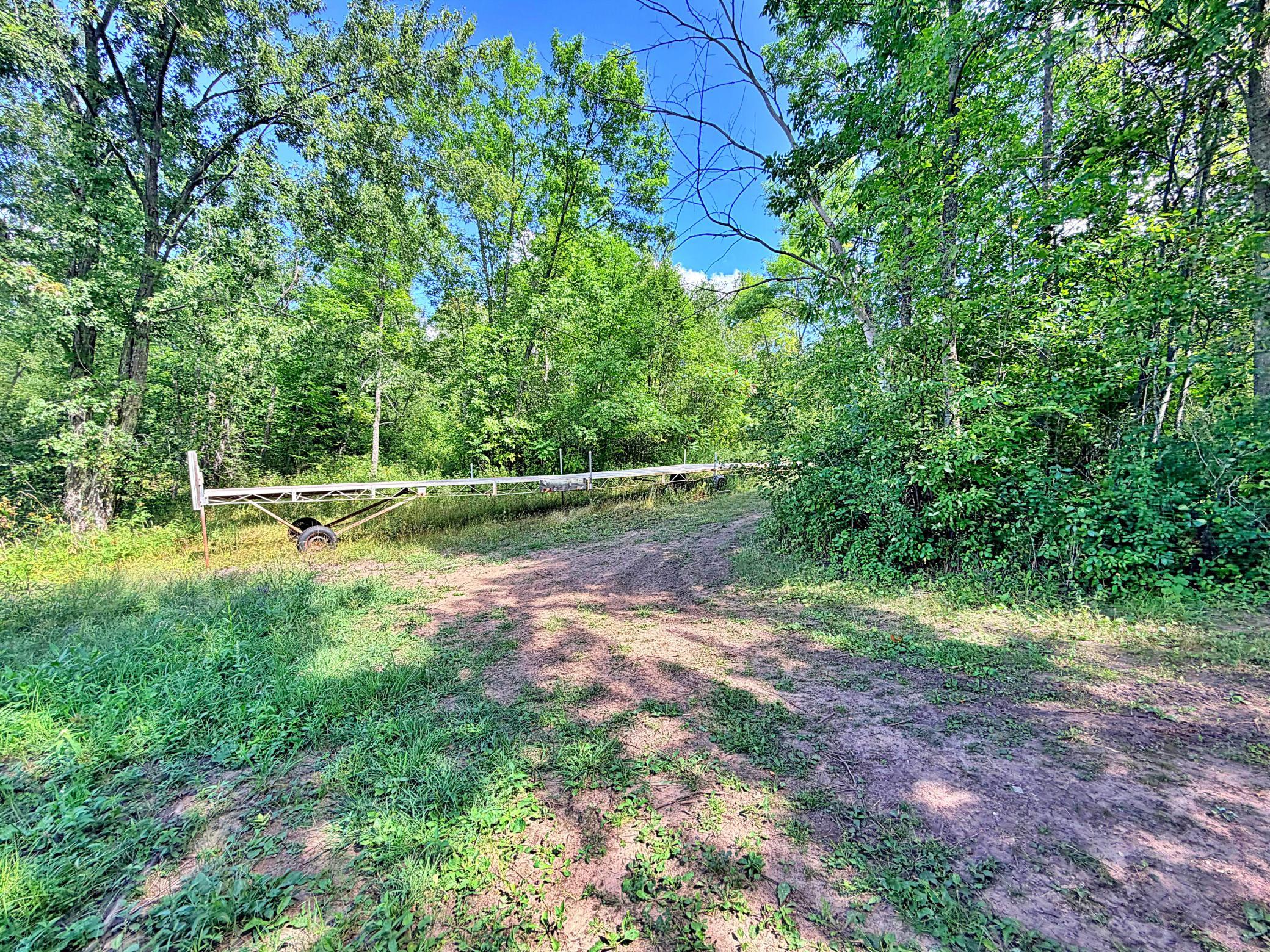 Shared deeded access to Ripple Lake.jpg