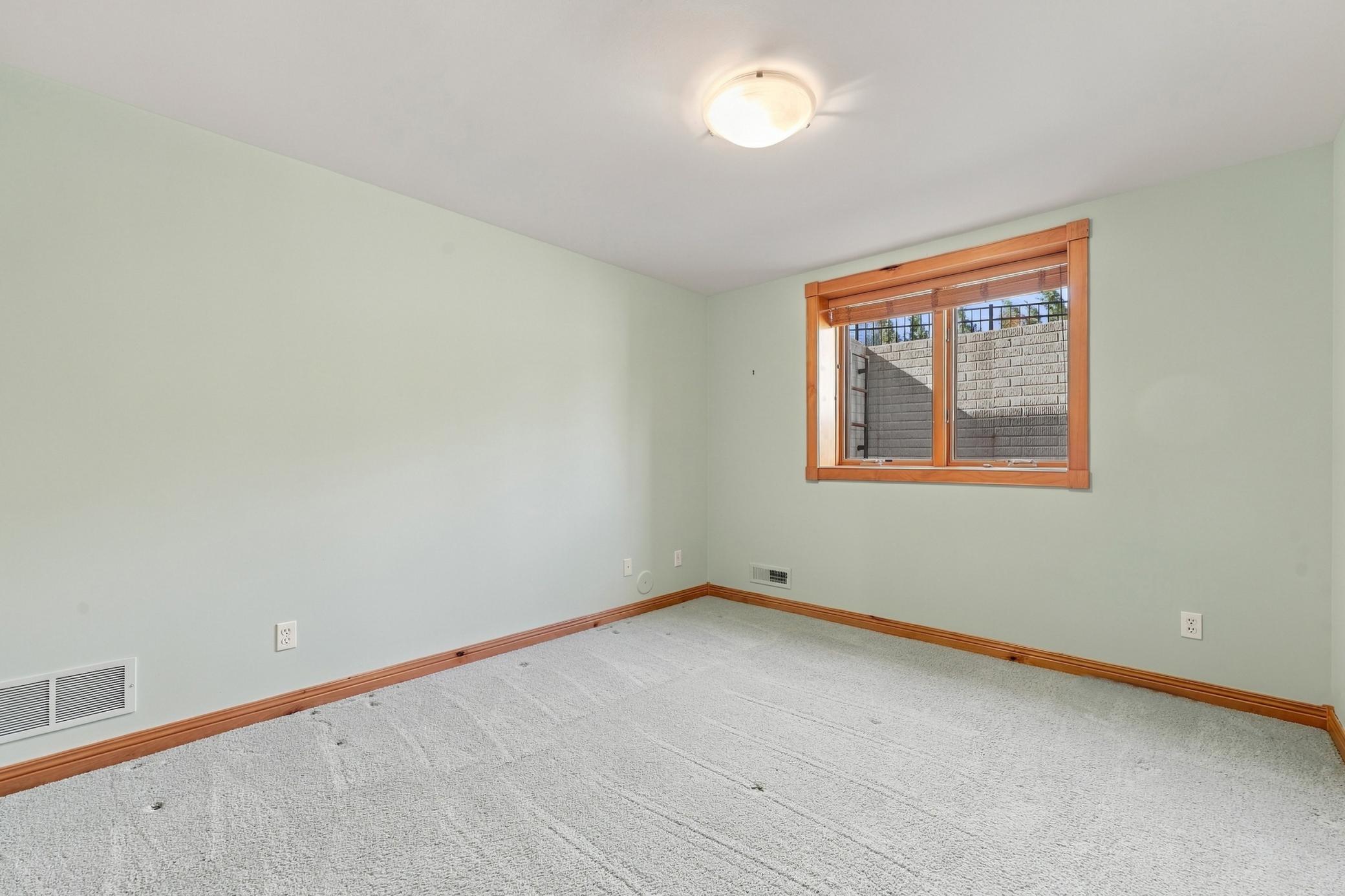 3rd large bedroom