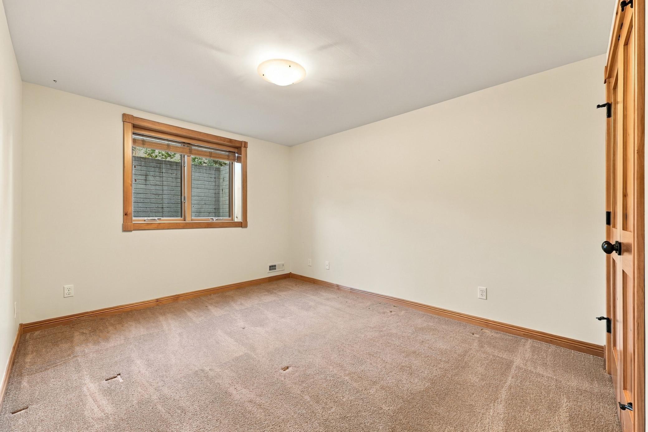 4th large Bedroom