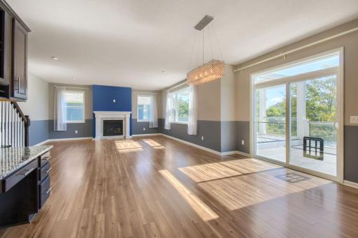 3406 129th Ave NE - Web Quality - 003 - 03 Living Room.jpg