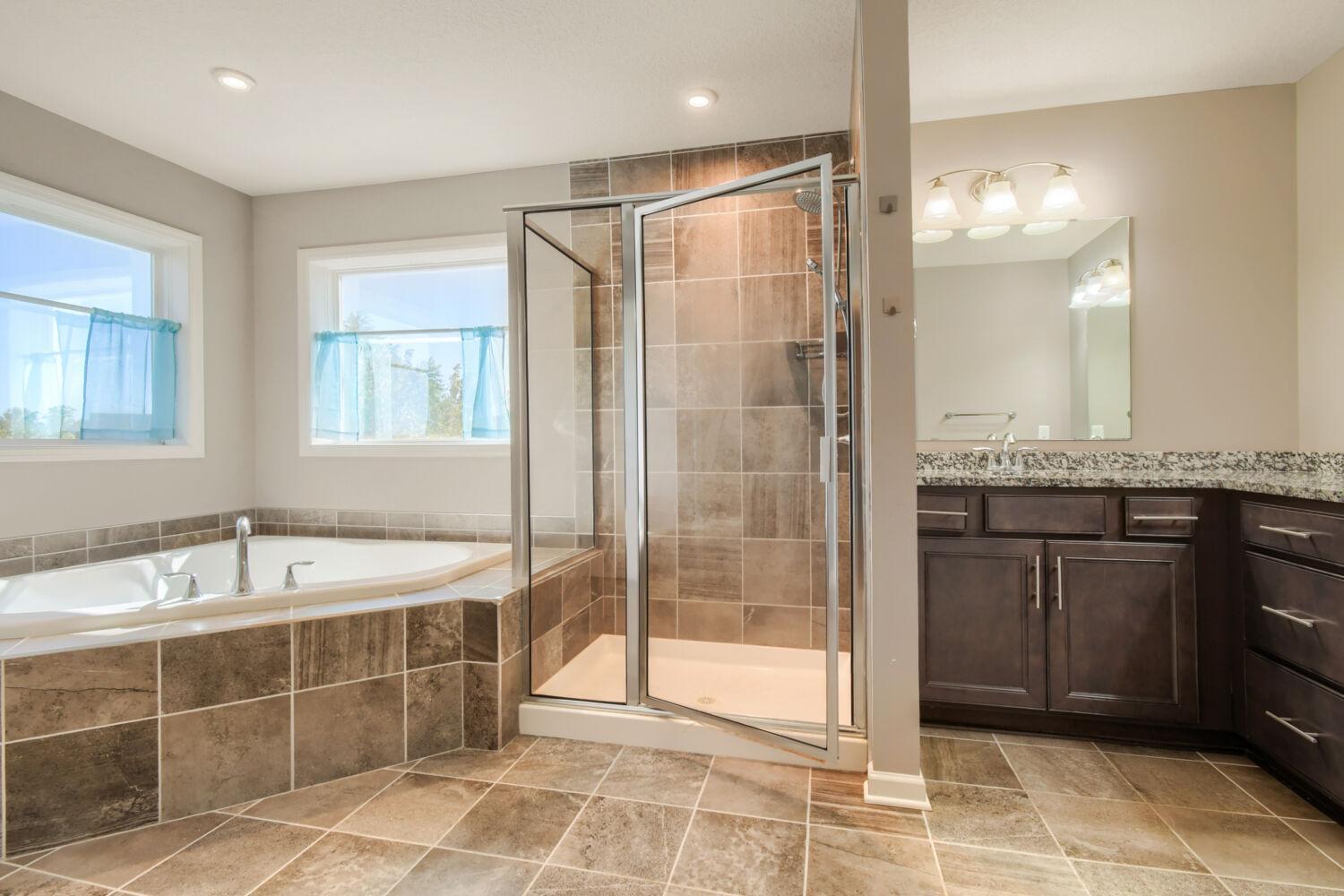 3406 129th Ave NE - Web Quality - 021 - 21 Primary Bathroom.jpg