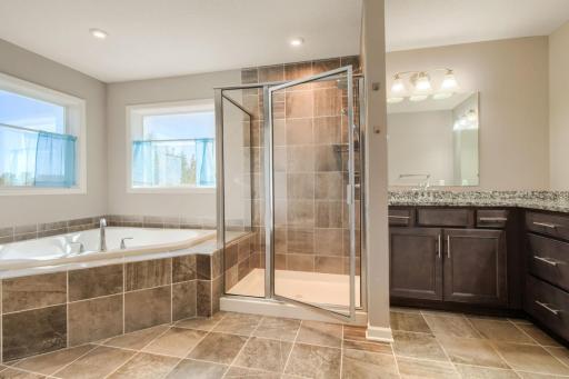 3406 129th Ave NE - Web Quality - 021 - 21 Primary Bathroom.jpg