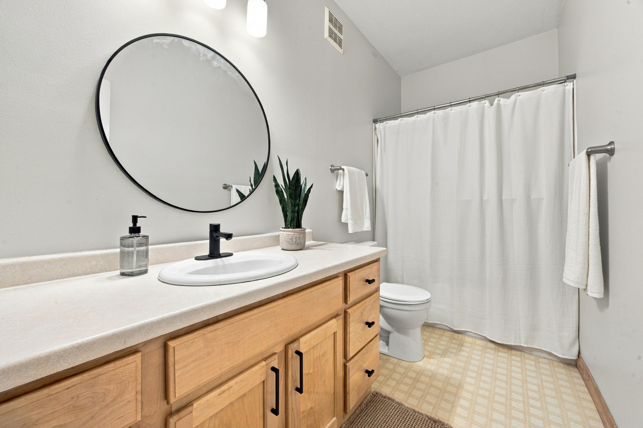 Bathroom 2