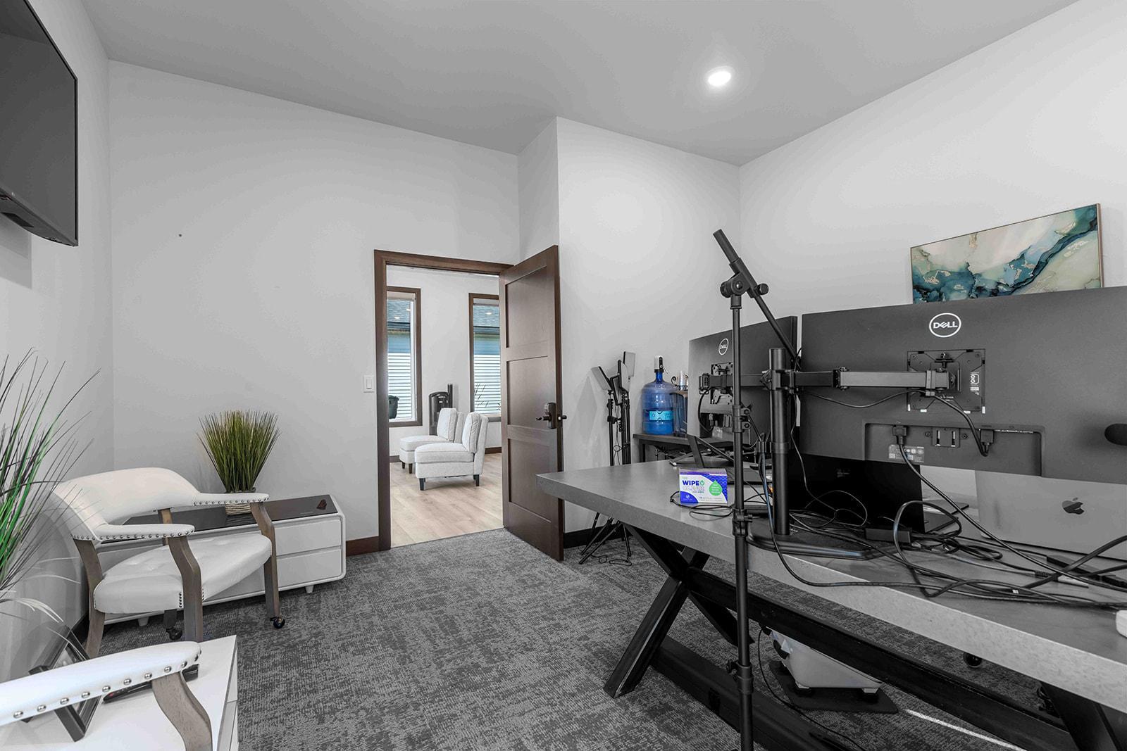 3325 Oak Ridge Pond Way E WF-19.jpg