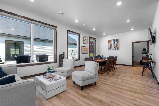 3325 E Oak Ridge Pond Way E, West Fargo, ND 58078