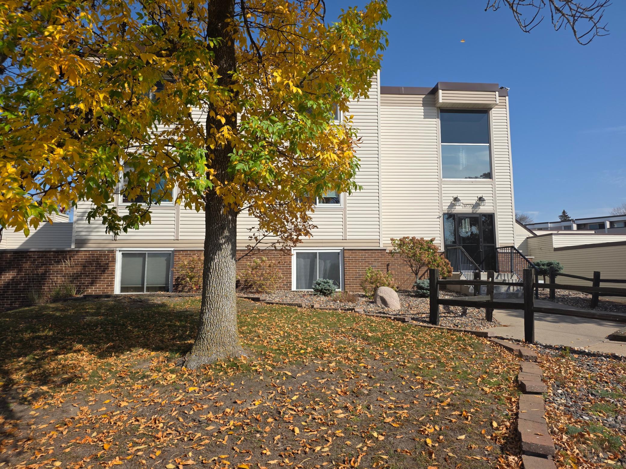 Front- don't miss the amenities building! More photos coming