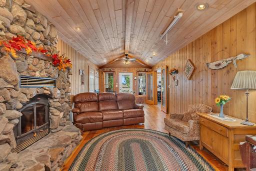 21201 37th Street SW, Blomkest, MN 56216