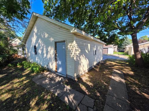938 17th Avenue SE, Minneapolis, MN 55414