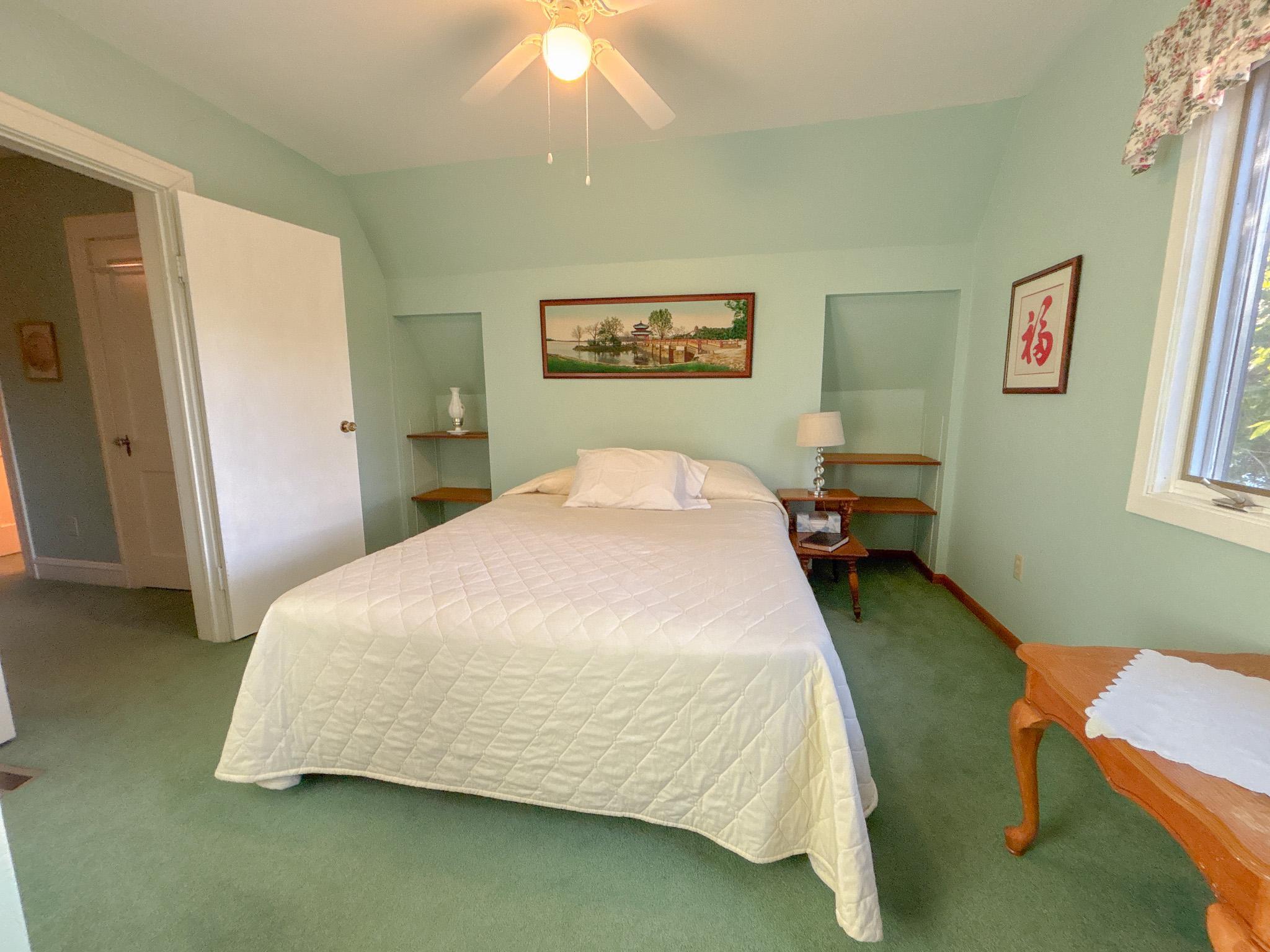 UL Bedroom #2