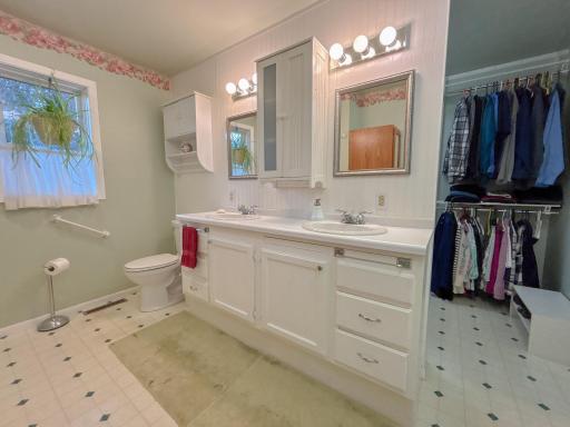 314 W Spruce Street, Fergus Falls, MN 56537