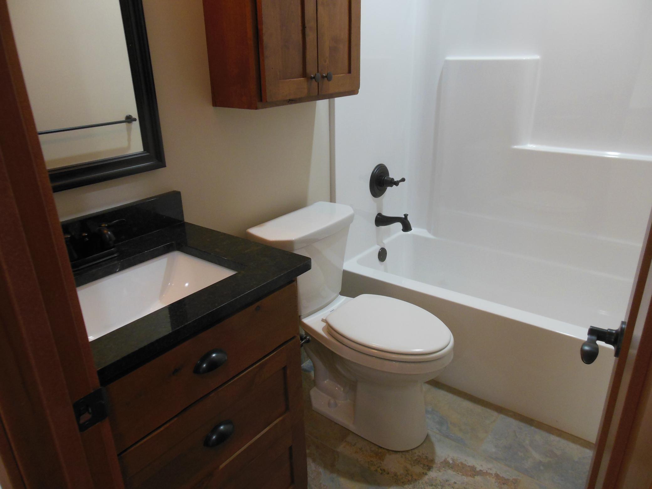 Main Bath.jpeg