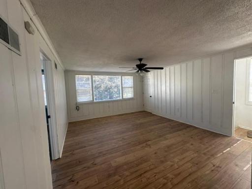 1402 6th Street SE, Austin, MN 55912