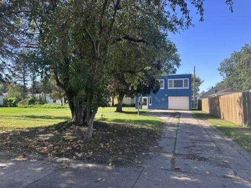 1402 6th Street SE, Austin, MN 55912